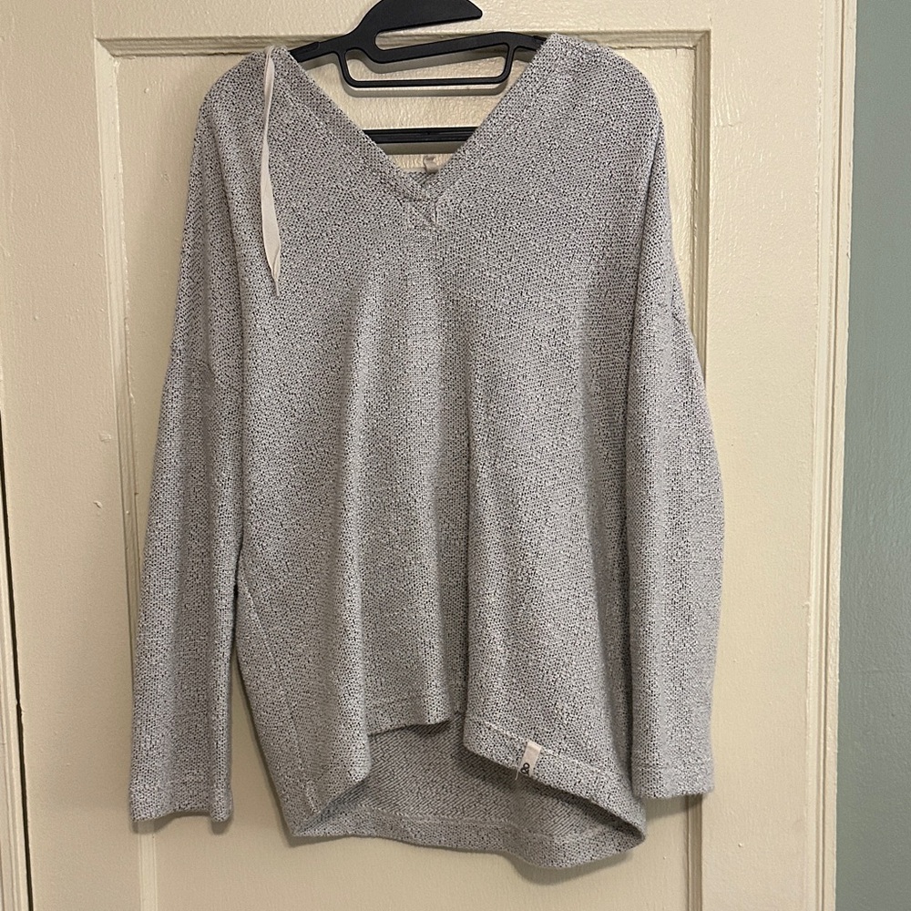 Lou & Grey Light Gray V-Neck Sweater